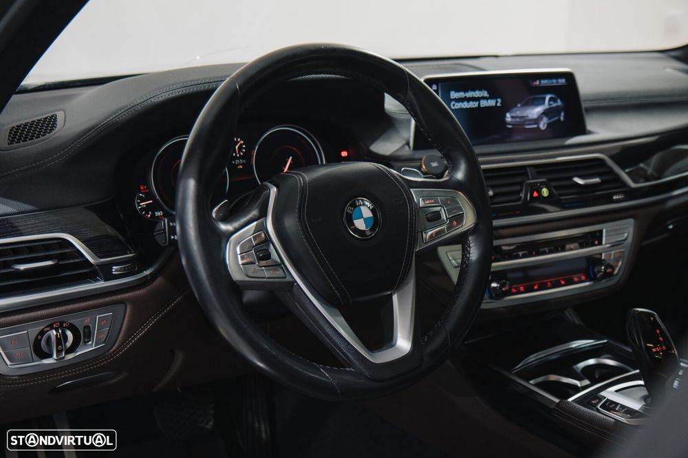 BMW 730 d Pack M - 28