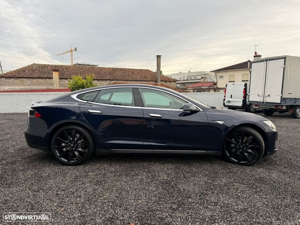 Tesla Model S 60 - 12
