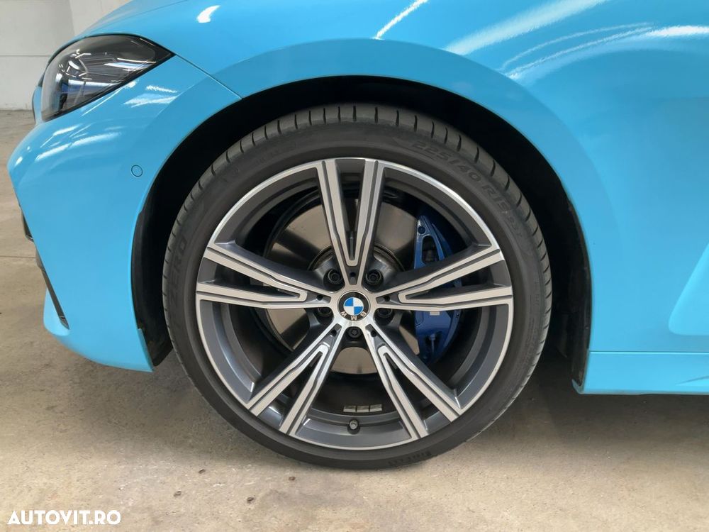 BMW M4 M440i xDrive - 3
