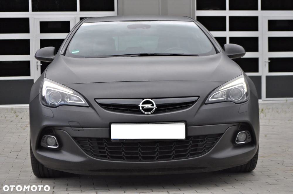 Opel Astra ver-iv-gtc-2-0-cdti-bi--turbo-s-s - 5