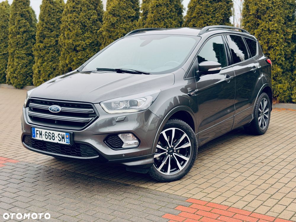 Ford Kuga 1.5 EcoBoost 2x4 ST-Line - 1