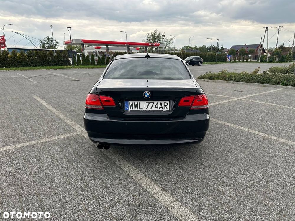 BMW Seria 3 325i - 6