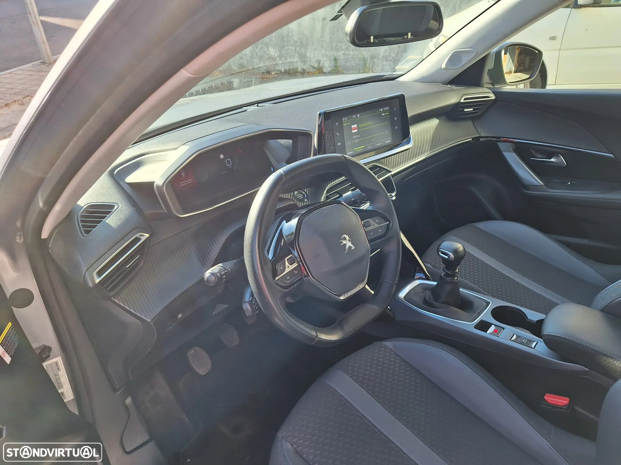 Peugeot 2008 1.2 PureTech Allure Pack - 6