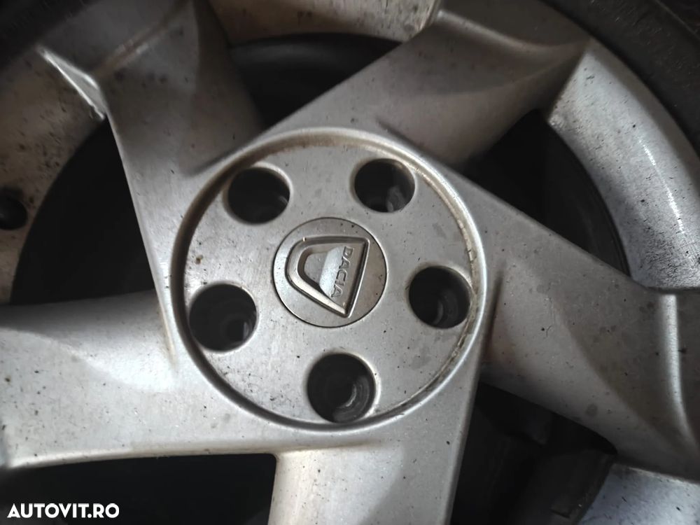 Dacia Duster 1.5 dCi 4x2 Laureate - 12