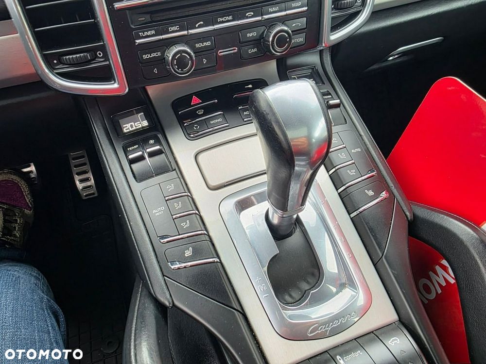 Porsche Cayenne S - 24
