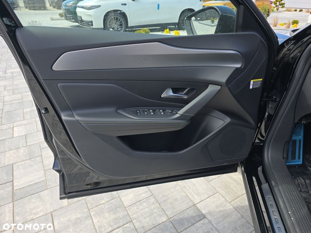 Peugeot 408 1.2 PureTech mHEV GT S&S e-DCS6 - 13