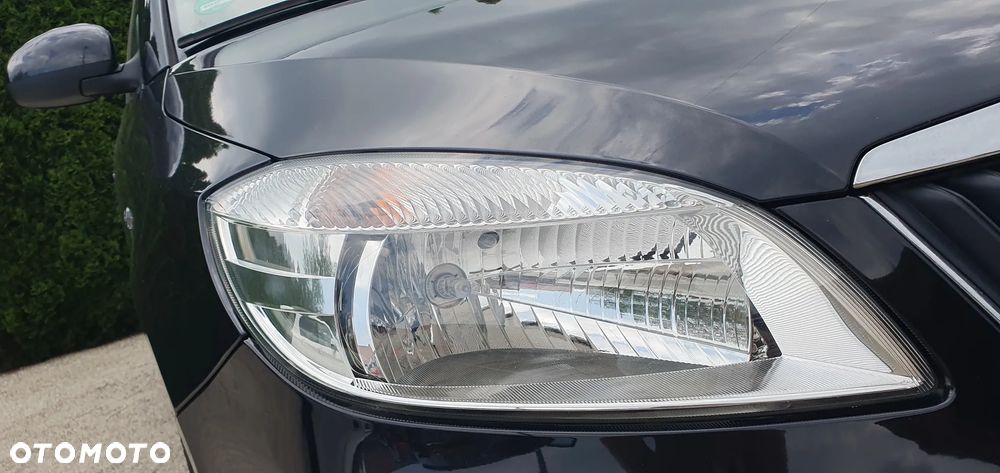 Skoda Fabia 1.2 TSI Ambiente - 5