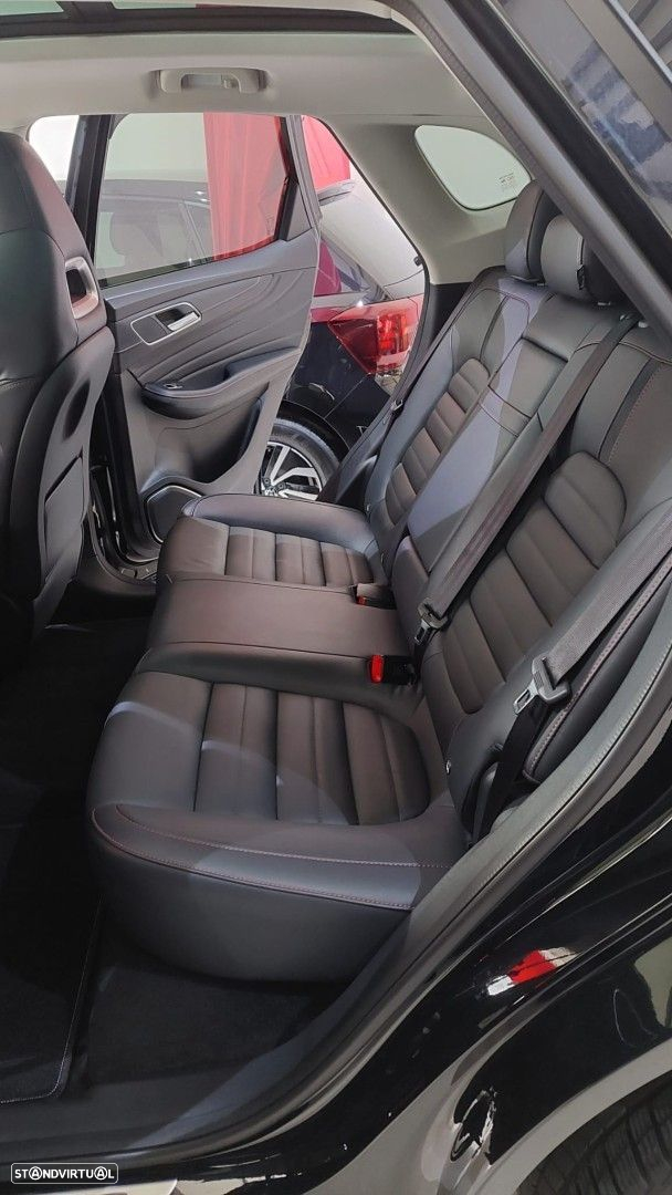 MG EHS 1.5 T-GDI Plug-in Hybrid Luxury - 22