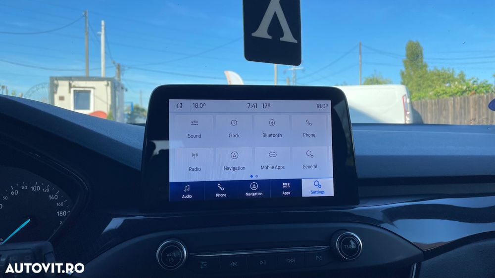 Ford Focus 1.0 EcoBoost Start-Stopp-System ST-LINE - 26