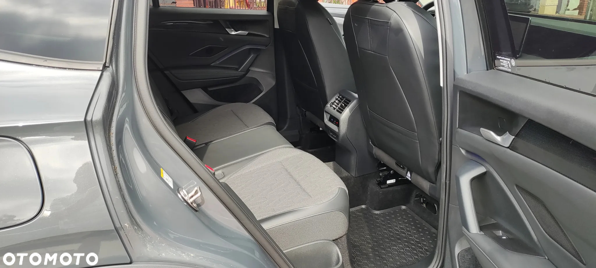 Volkswagen Tiguan - 24