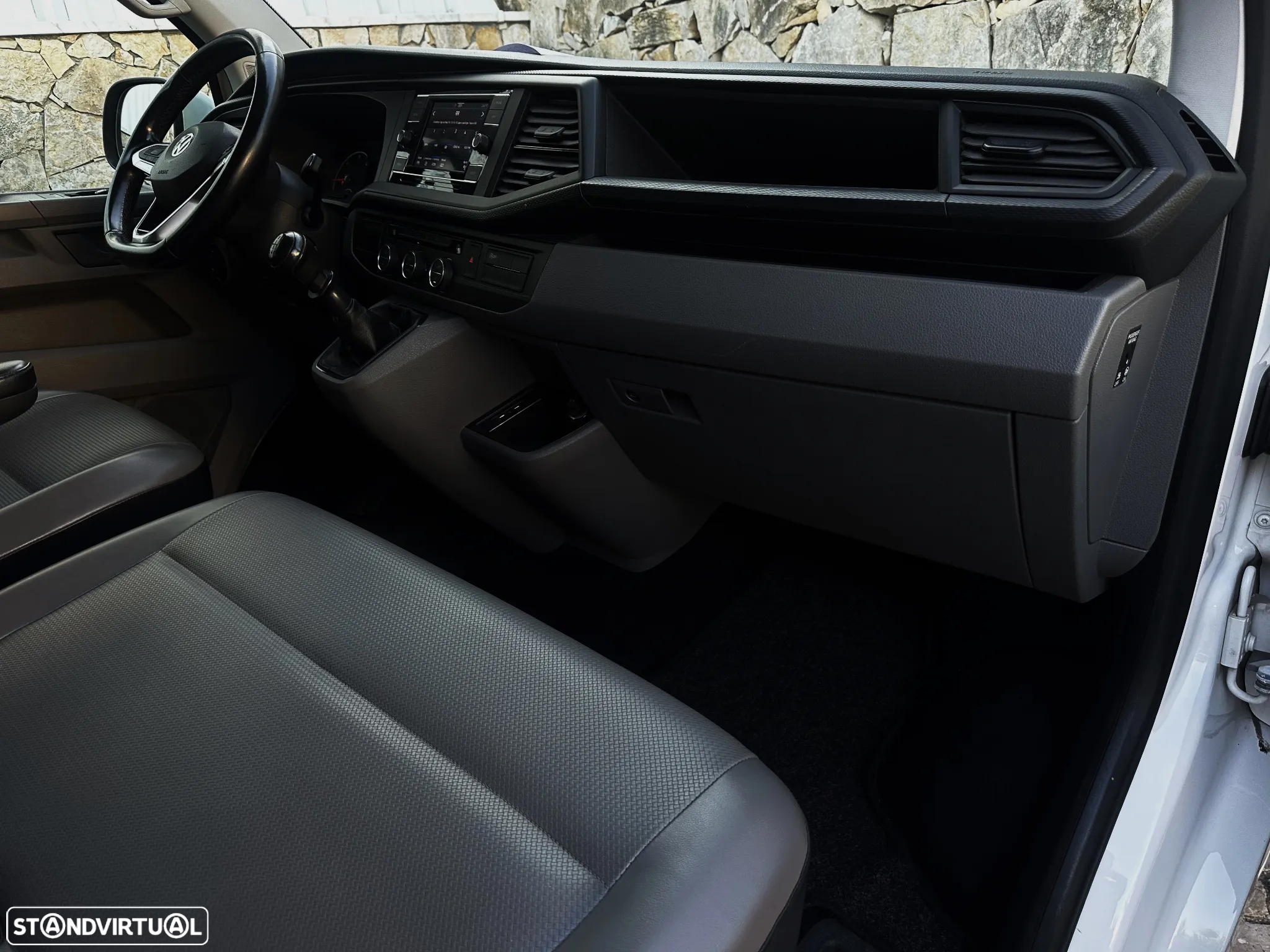 VW Caravelle 2.0 TDi BM Longa Comfortline - 11