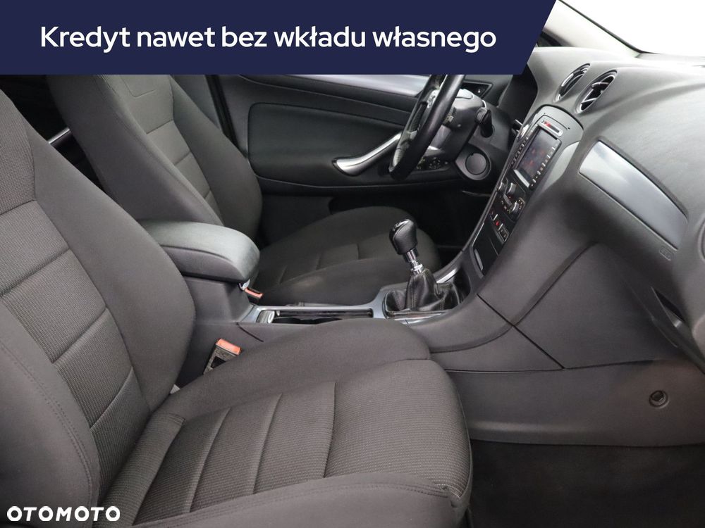 Ford Mondeo SW - 11
