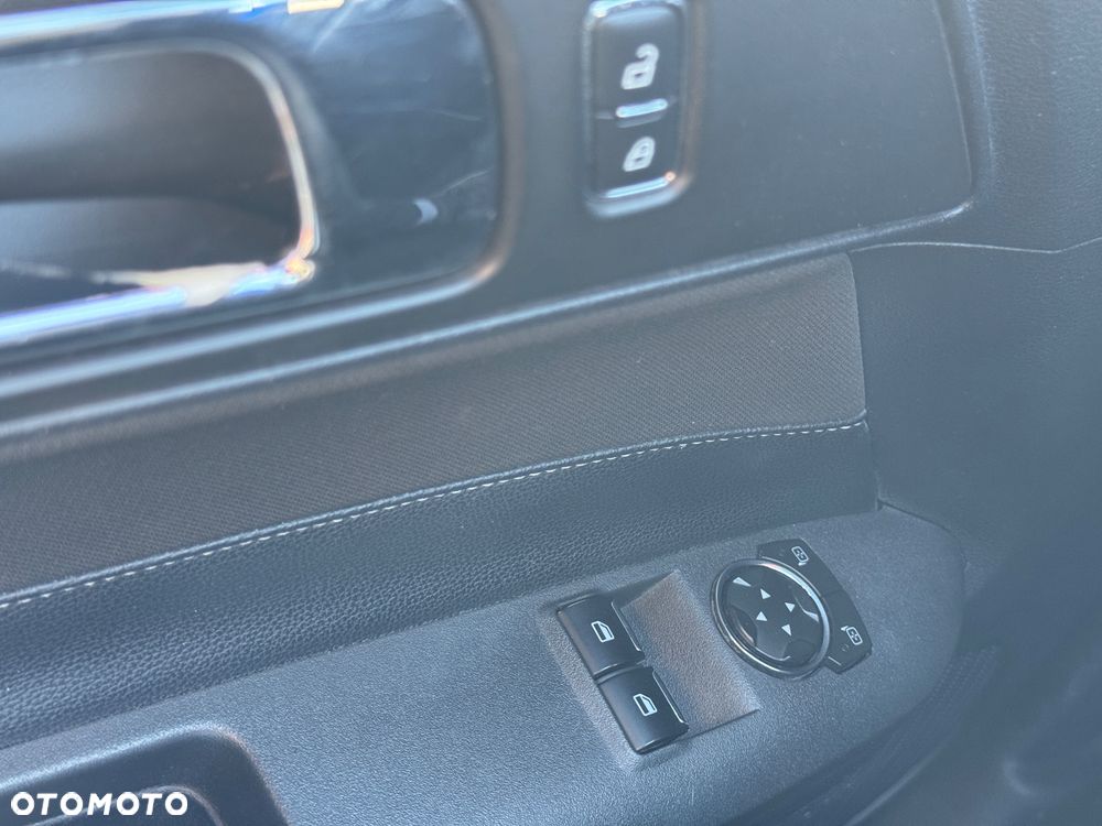 Ford Mustang 2.3 EcoBoost - 27