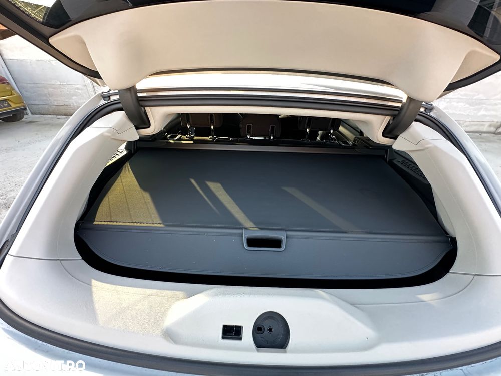 BMW Seria 3 318d Aut. Advantage - 33