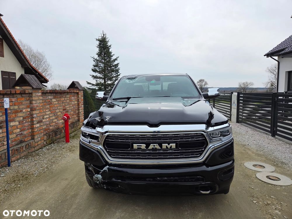 RAM 1500 Crew Cab Shortbed Limited - 3