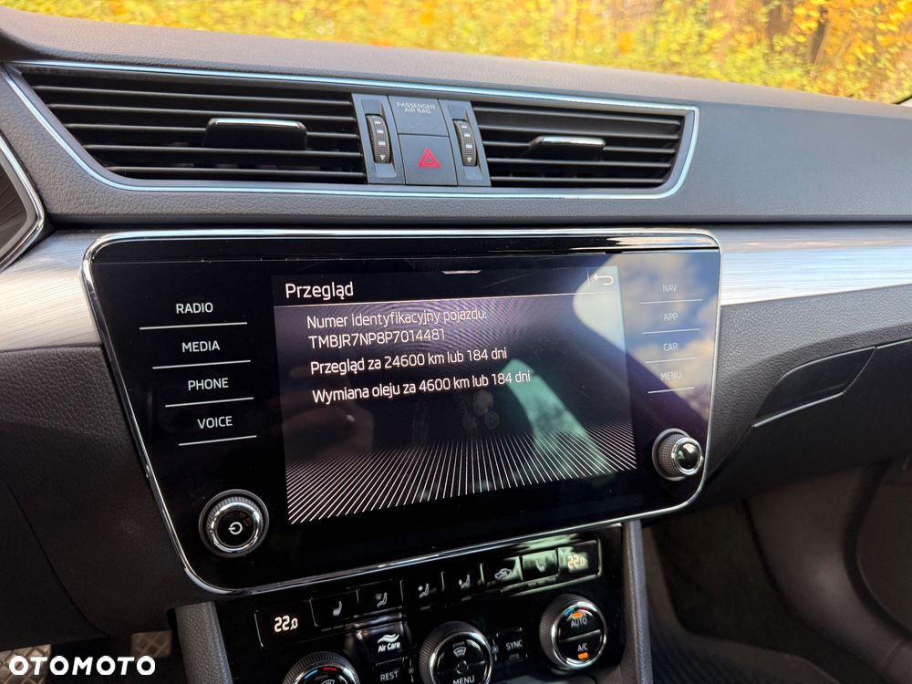 Skoda Superb 2.0 TDI SCR Ambition DSG - 21