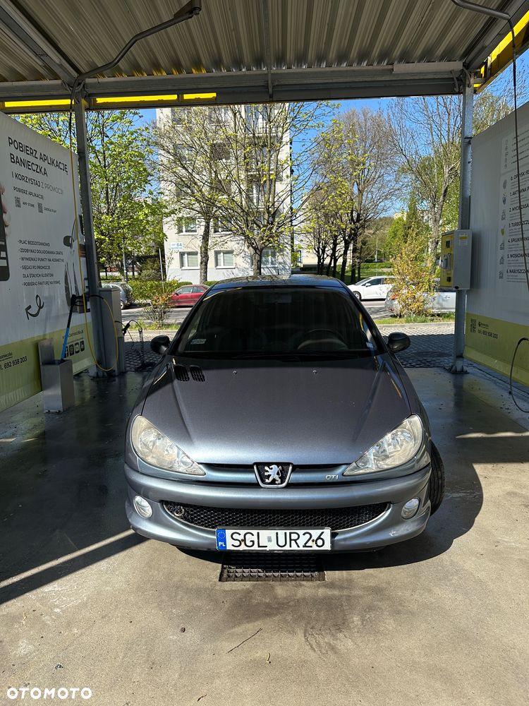 Peugeot 206 - 8