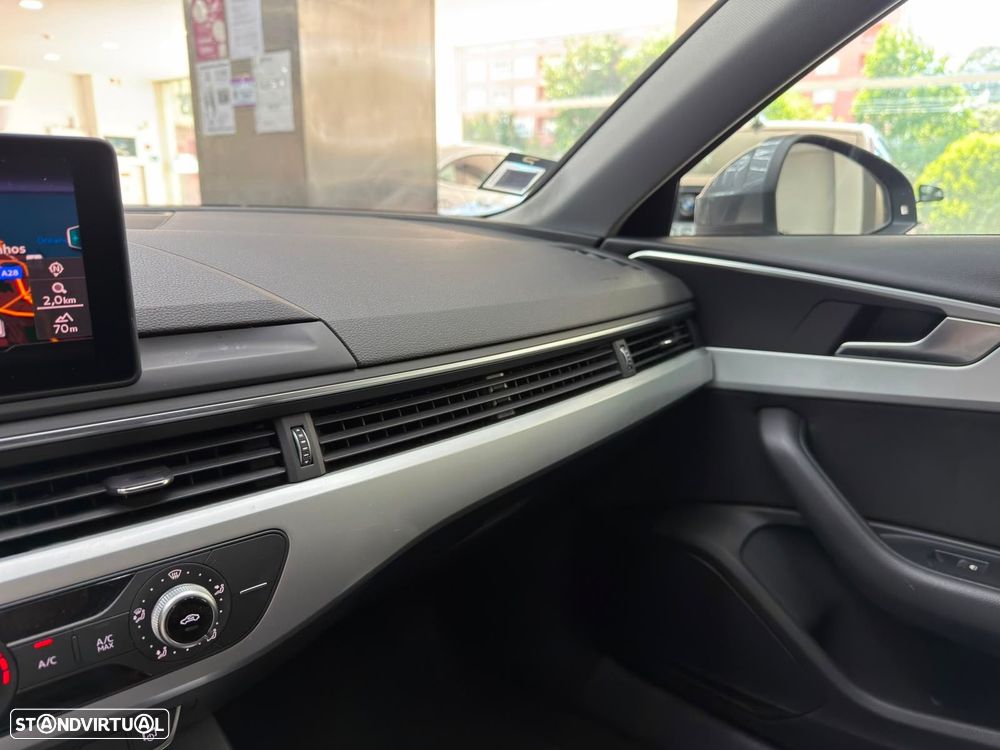 Audi A4 Avant 35 TDI S tronic - 38