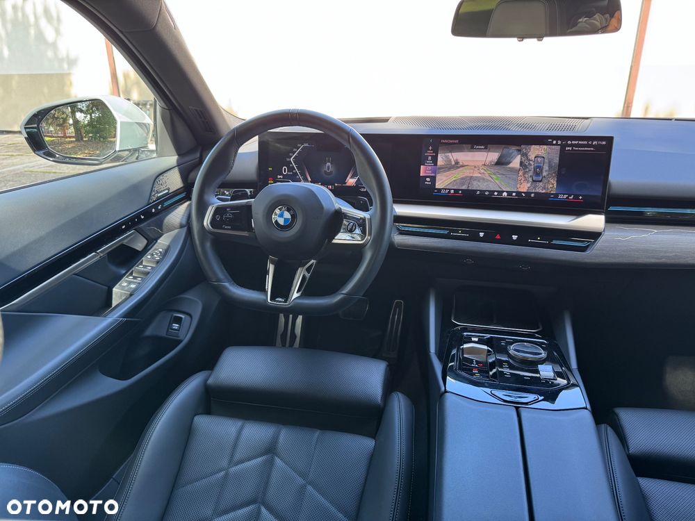 BMW Seria 5 520d xDrive mHEV M Sport - 32