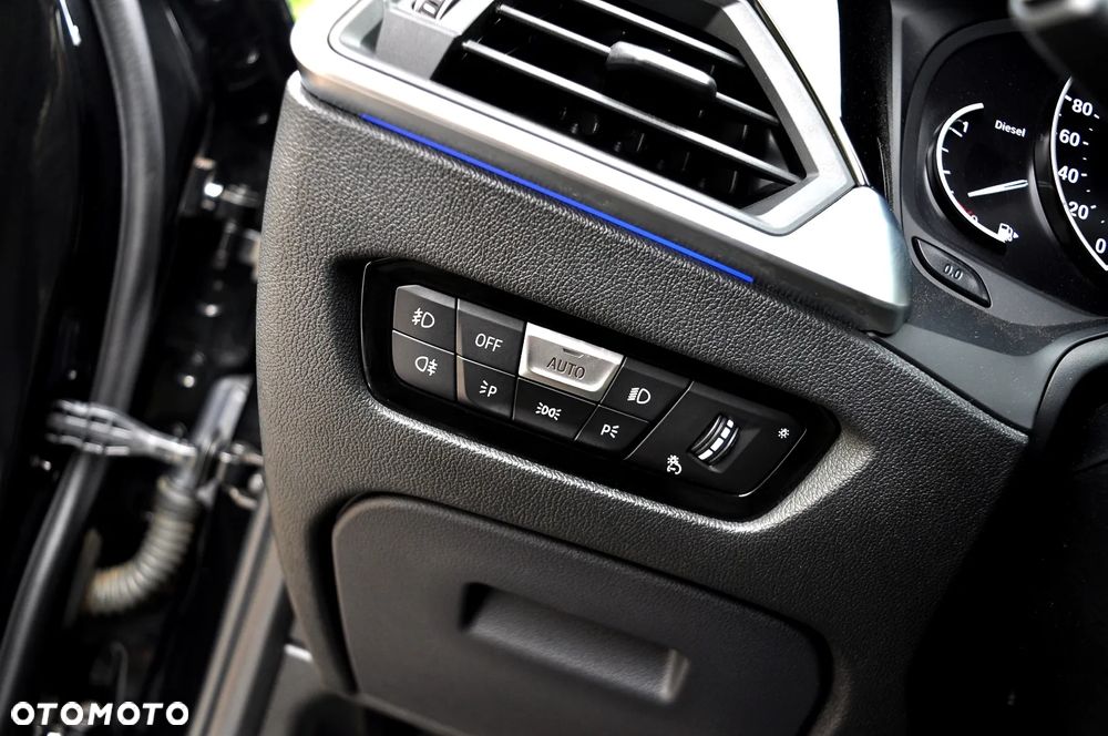 BMW Seria 3 320d M Sport sport - 38