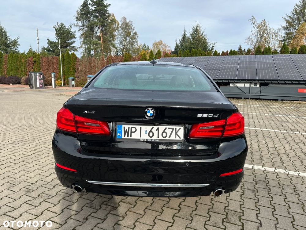 BMW Seria 5 520d xDrive Luxury Line - 26