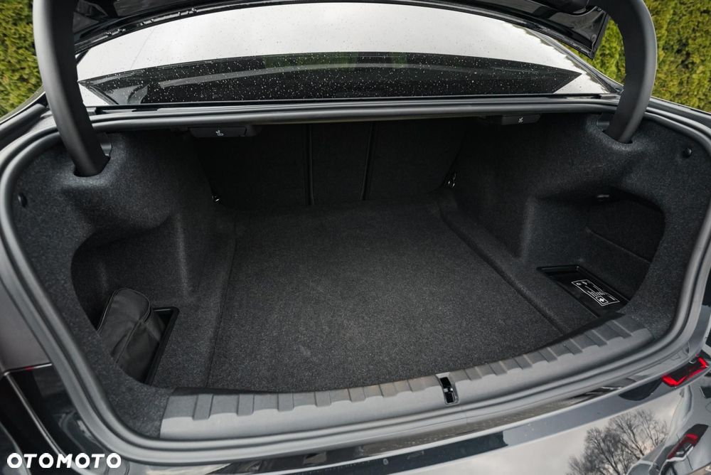 BMW M3 CS xDrive sport - 34