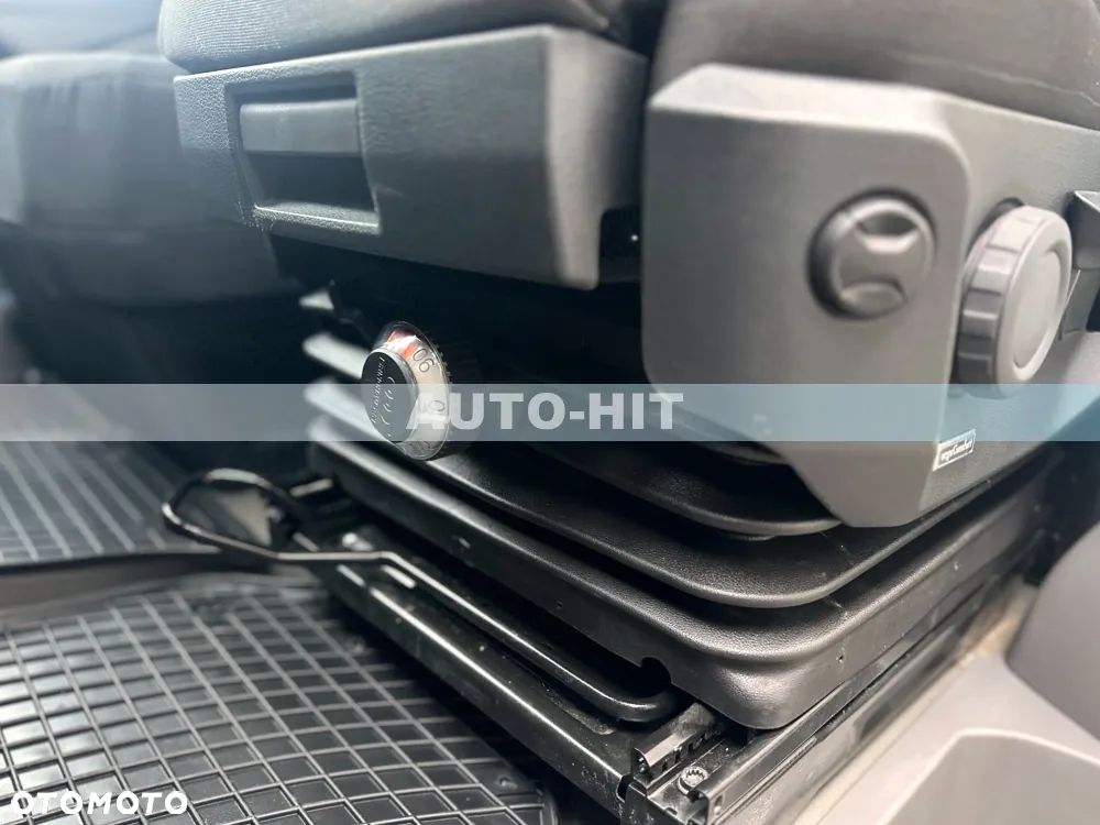 Volkswagen Crafter - 25