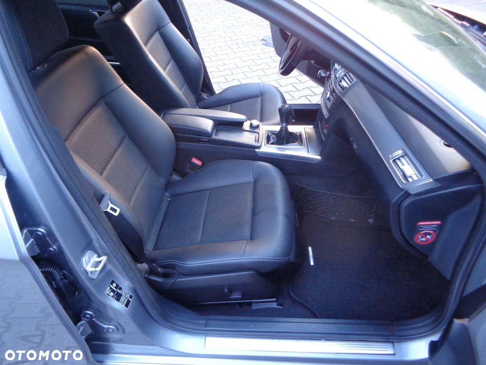 Mercedes-Benz Klasa E 200 CDI Elegance - 8