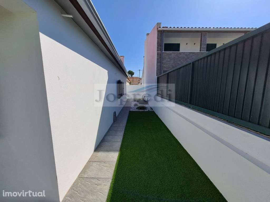 Moradia T4 na Aroeira - Grande imagem: 3/41