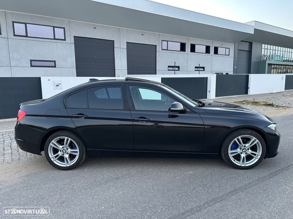 BMW 320 d Sport Line - 4