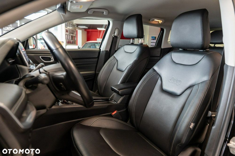 Jeep Compass - 23