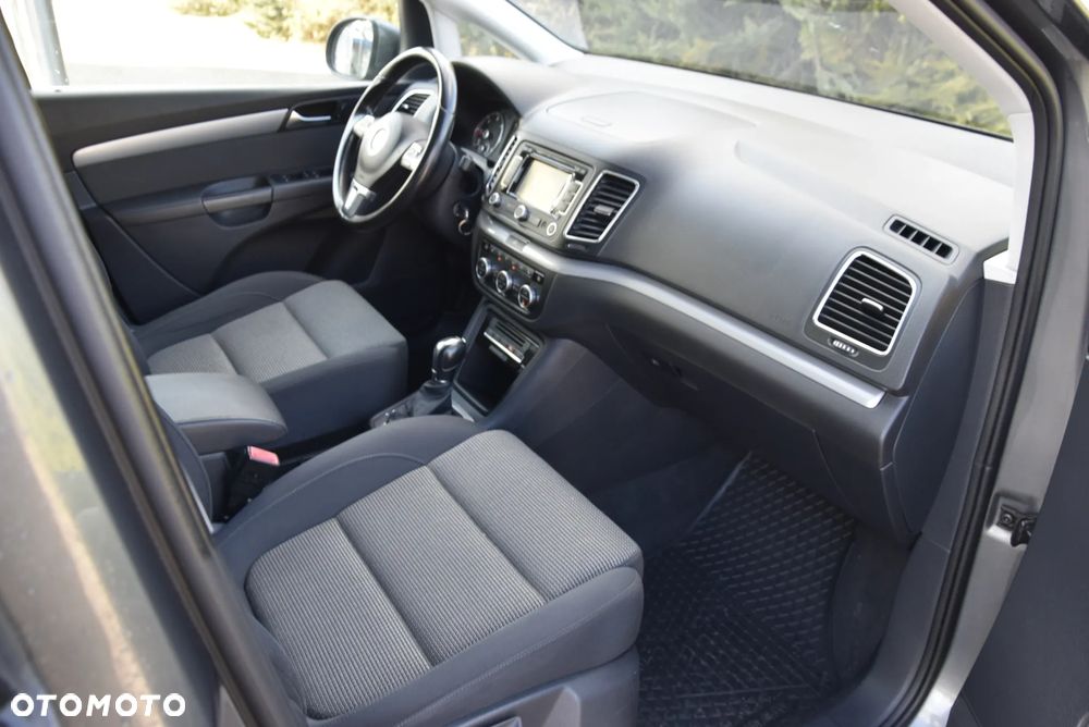 Volkswagen Sharan 2.0 TDI BMT Trendline DSG - 25