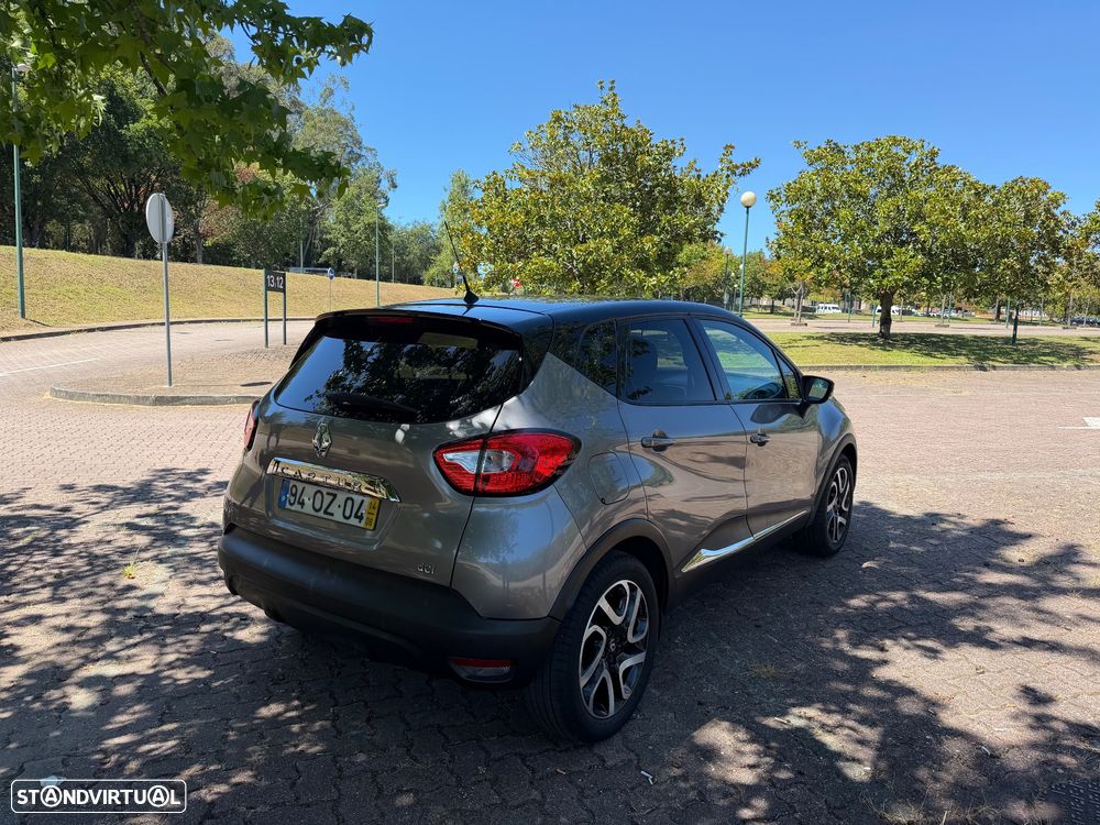 Renault Captur 1.5 dCi Exclusive - 6