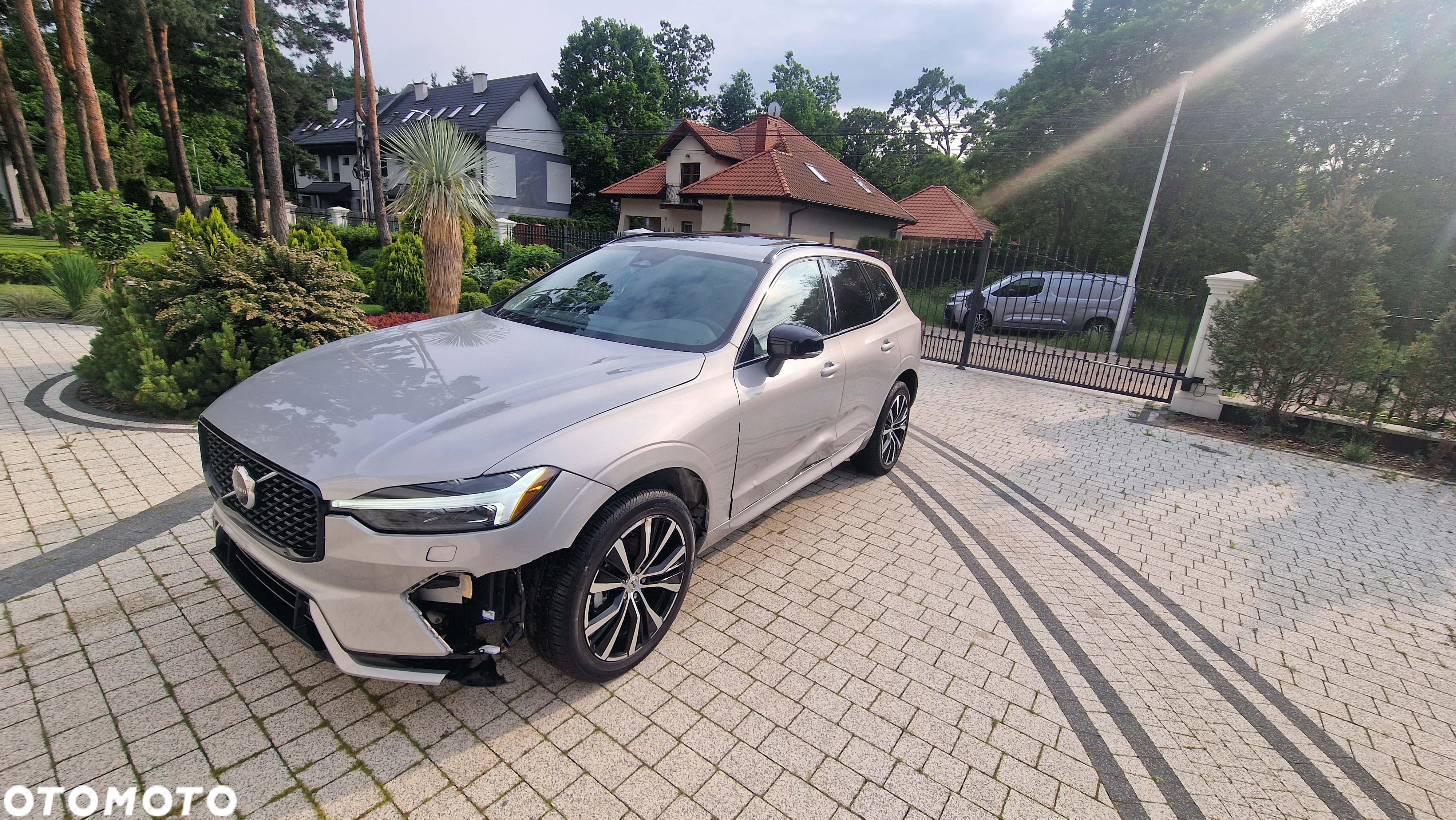 Volvo XC 60 B5 B AWD Plus Dark - 8