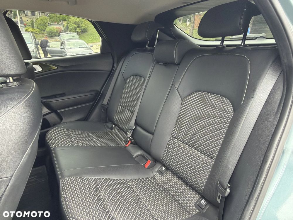 Kia XCeed 1.5 T-GDI L Business Line DCT - 17