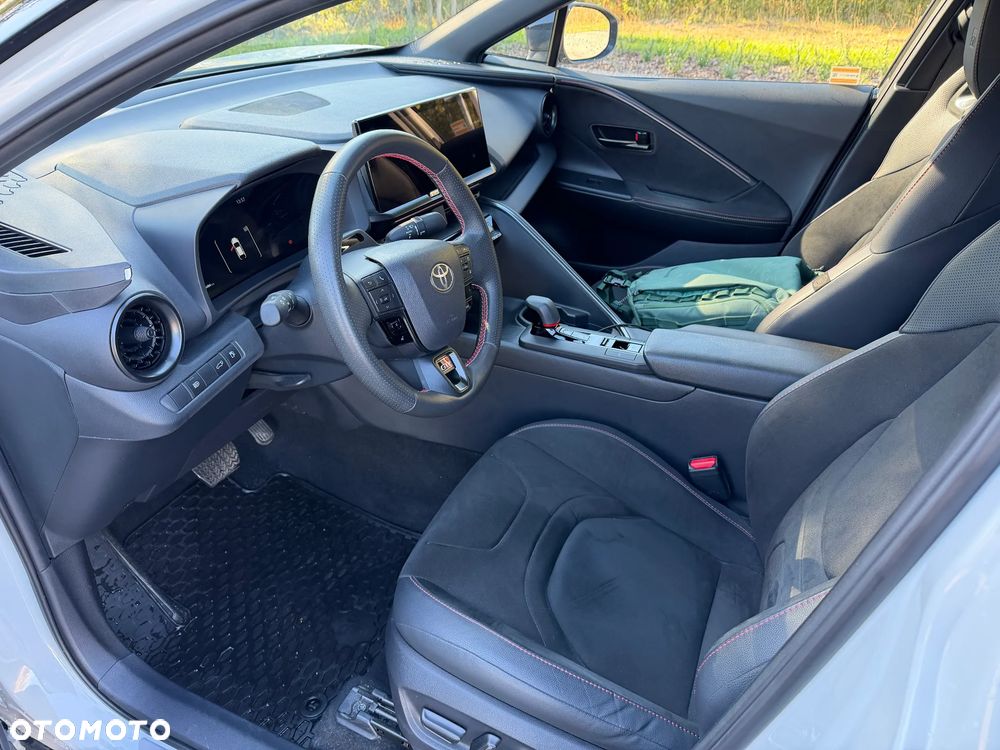 Toyota C-HR - 16