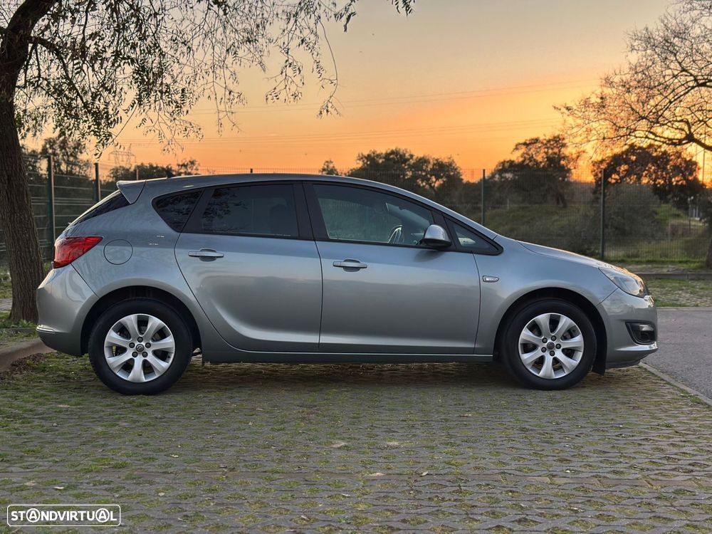 Opel Astra 1.4 T Selection GPL - 4