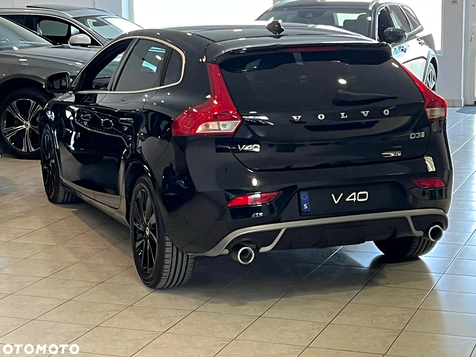 Volvo V40 D3 Geartronic RDesign - 15
