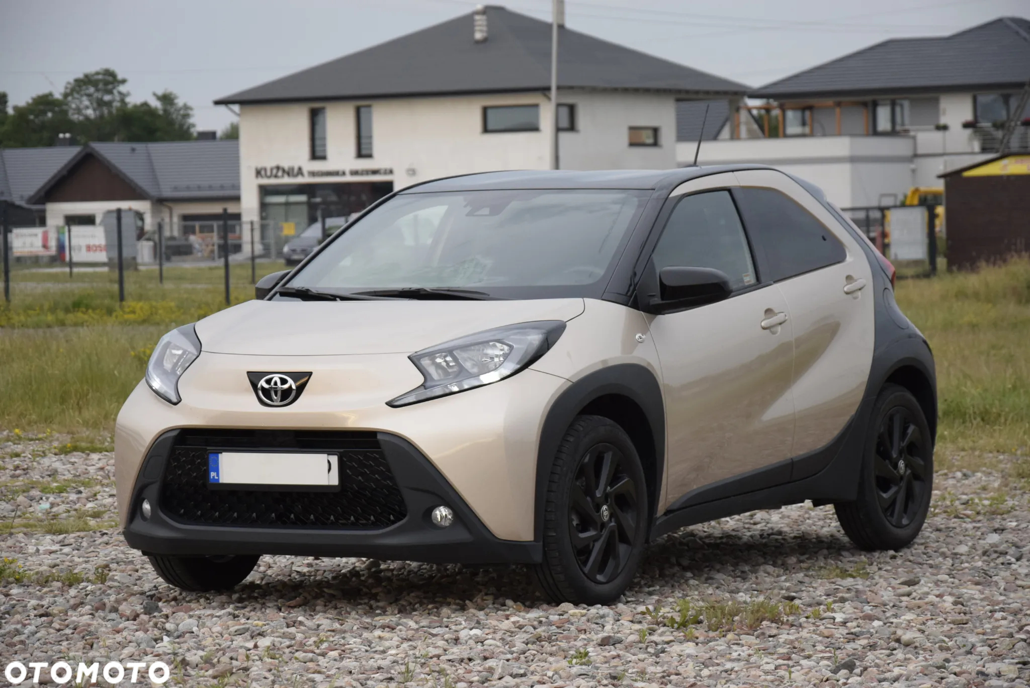 Toyota Aygo X 1.0 VVT-i X-play X-shift - 10