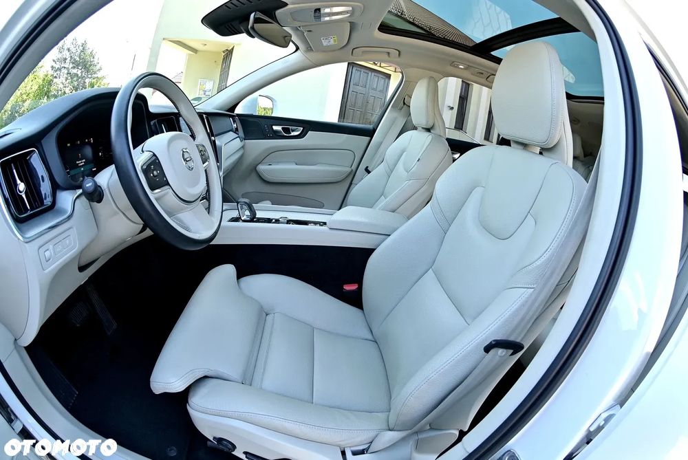 Volvo XC 60 T6 AWD Recharge Geartronic Inscription - 23