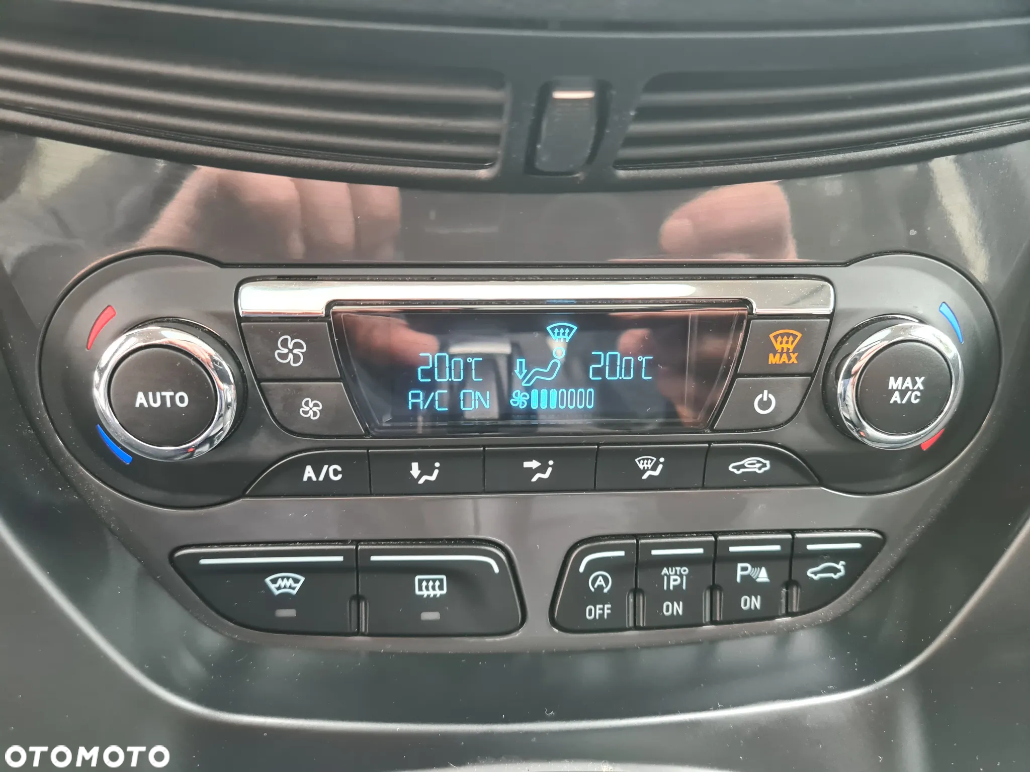 Ford Kuga 2.0 TDCi AWD ST-Line - 29