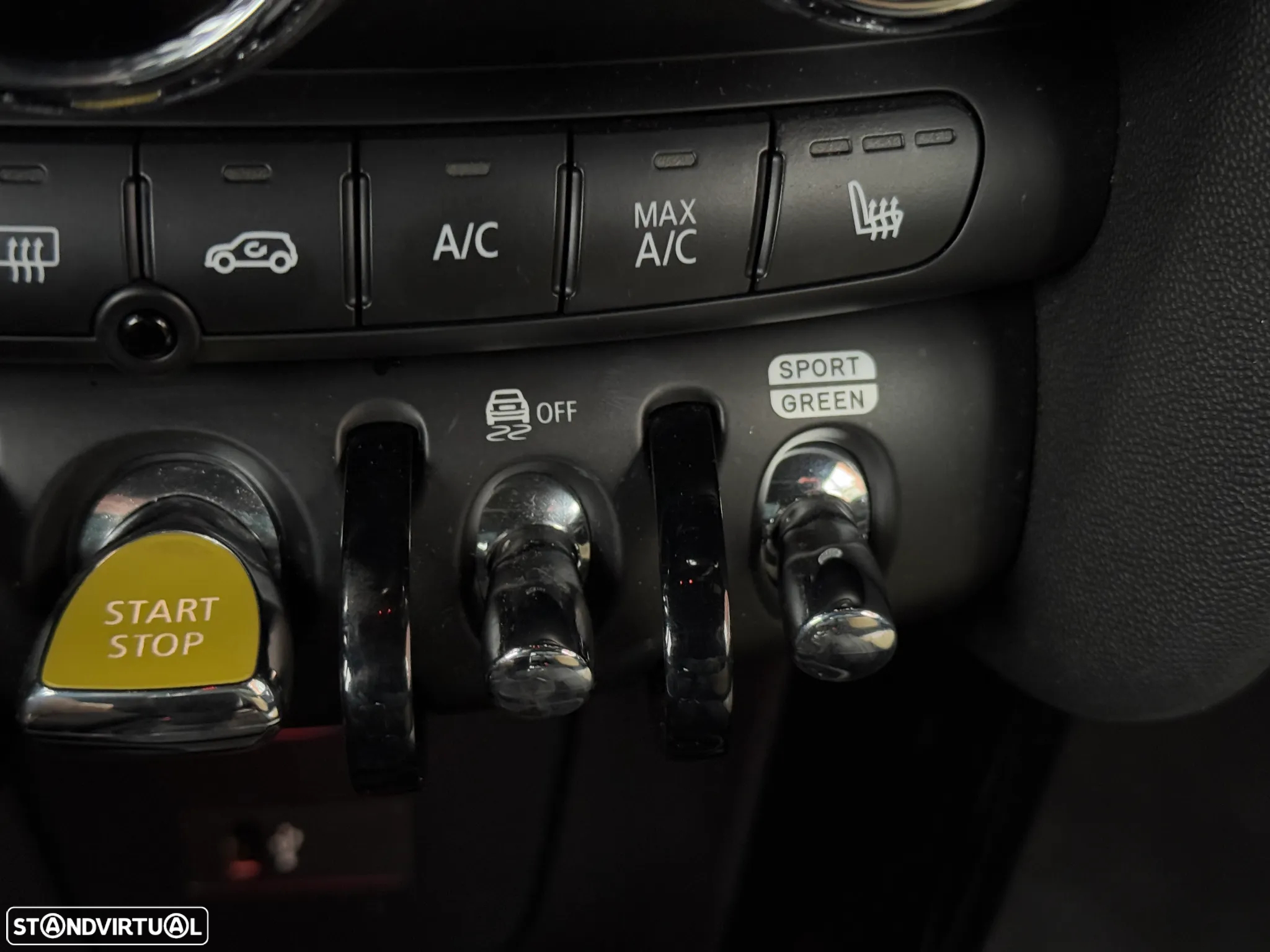 MINI 3 Portas Cooper SE Resolute Edition - 10