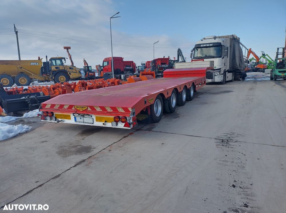 Broshuis 4AUO-4 axe, EXTENSIBILA, 2 axe viratoare, axe GIGANT, Masa propie 10,8t, Carte identitate RAR, inaltime podea 0,89m, lungime podea 9m, latime 2,55m, extensibila lateral la 3m-PROMOTIE 29.000 EUR+Tva - 13