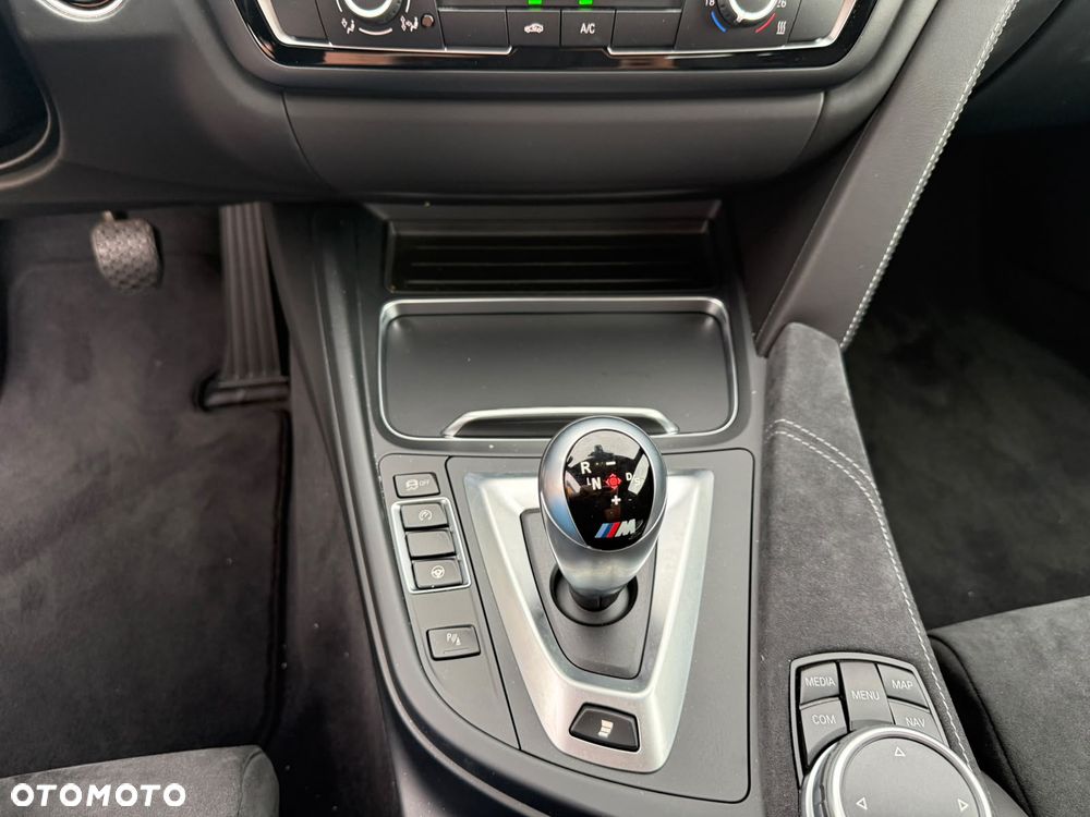 BMW M4 - 30