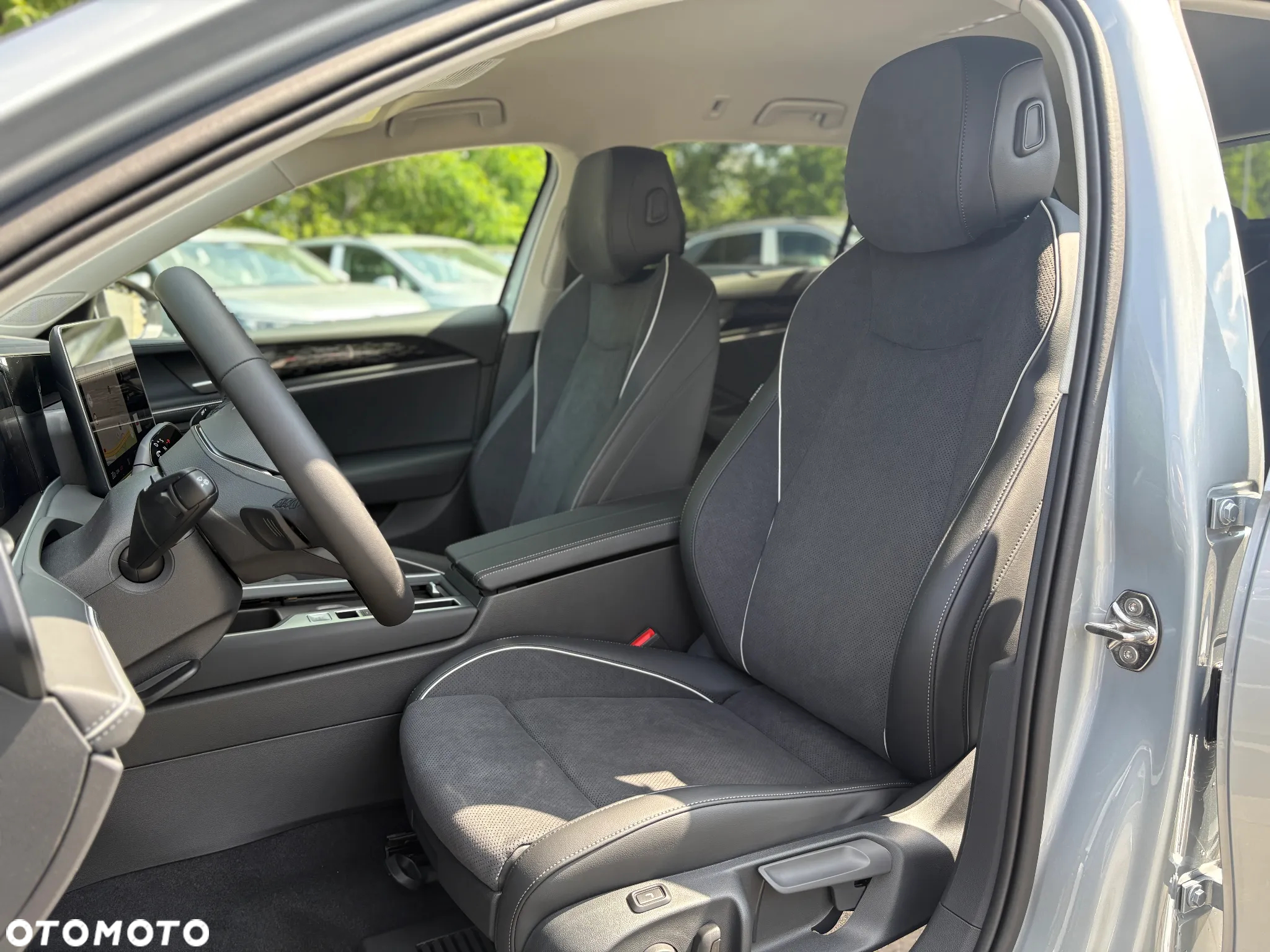 Volkswagen Passat 1.5 TSI ACT mHEV Business Plus DSG - 26