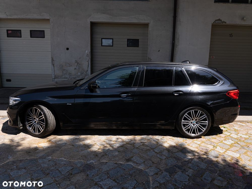 BMW Seria 5 530d xDrive Sport Line - 19