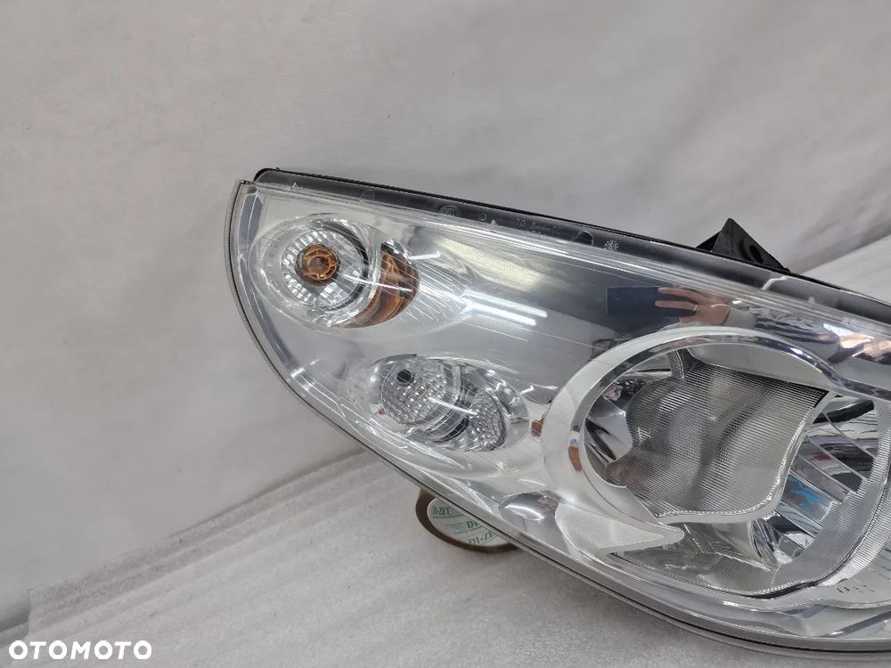 DACIA DOKKER/ LODGY 12- PRAWA LAMPA PRZEDNIA PRZÓD , NR 260102414R , NR AUKCJI LL273 - 21