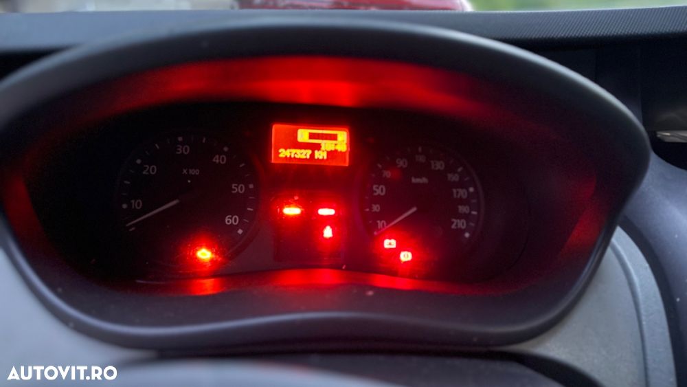 Renault Trafic - 2