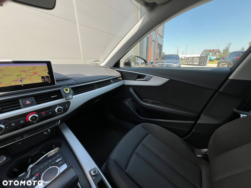 Audi A4 Avant 2.0 TDI S tronic sport - 19