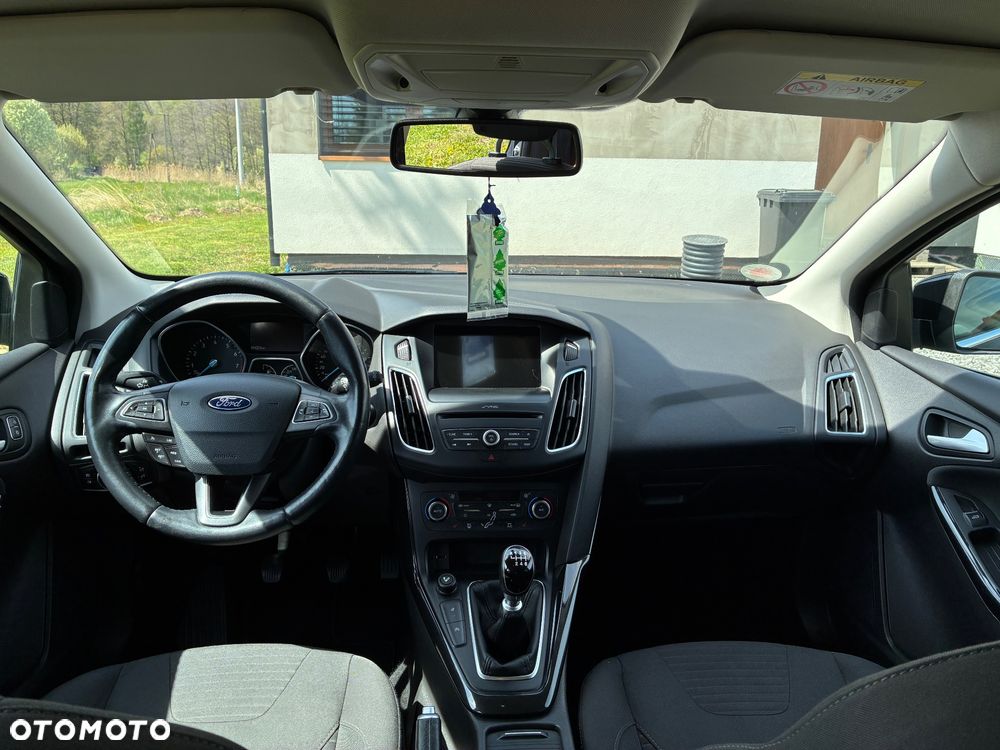 Ford Focus 1.0 EcoBoost Titanium - 8
